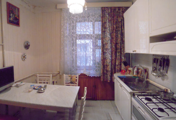 4-х комнатная квартира Б.Златоустинский пер. д. 3АС2