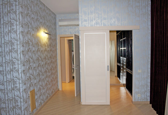 4-х комнатная квартира проспект Андропова, 42к1